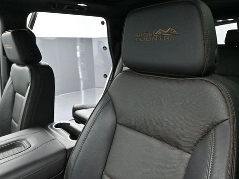 Used 2024 Chevrolet Tahoe High Country AWD/4WD image 18