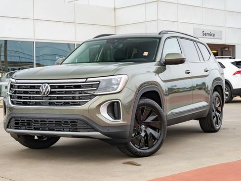 New 2026 Volkswagen Atlas SE AWD/4WD image 2