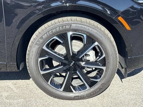 New 2026 Lincoln Nautilus Reserve AWD/4WD image 9