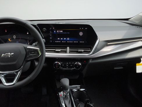 New 2026 Chevrolet Trax ACTIV w/ Driver Confidence Package FWD image 14
