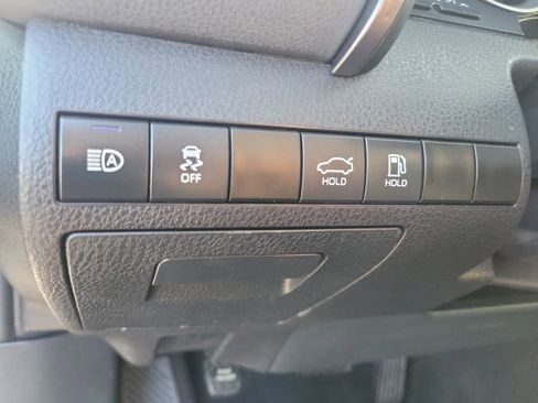 Used 2023 Toyota Camry LE image 28