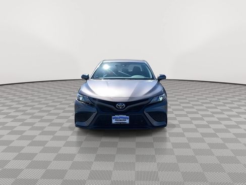 Used 2023 Toyota Camry SE FWD image 2