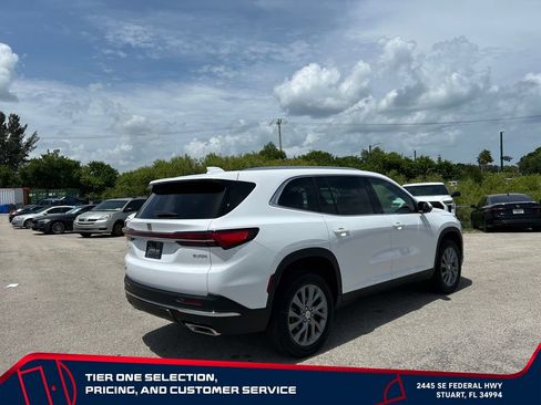 New 2026 Buick Enclave Preferred FWD image 7