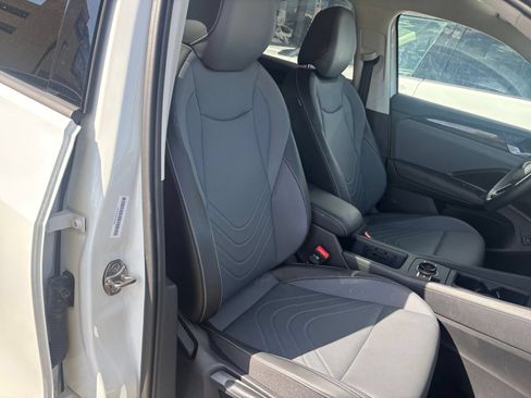 Used 2026 Volkswagen Tiguan SE AWD/4WD image 37