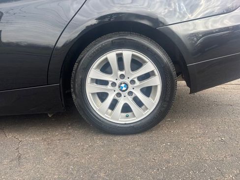 Used 2006 BMW 325xi Sedan image 25