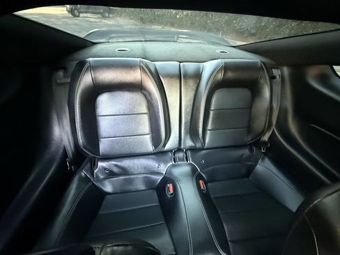 Used 2021 Ford Mustang GT Premium image 38