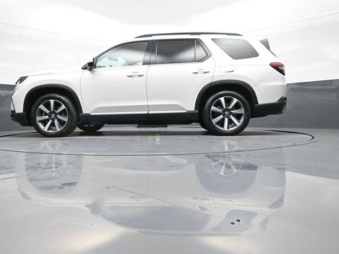 Used 2023 Honda Pilot Elite image 35