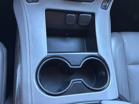 Used 2017 Chevrolet Tahoe LT image 32