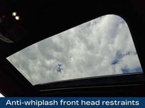 Used 2025 Lexus GX 550 w/ Accessory Package (2T) image 18