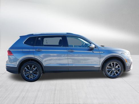 Used 2022 Volkswagen Tiguan SE image 8