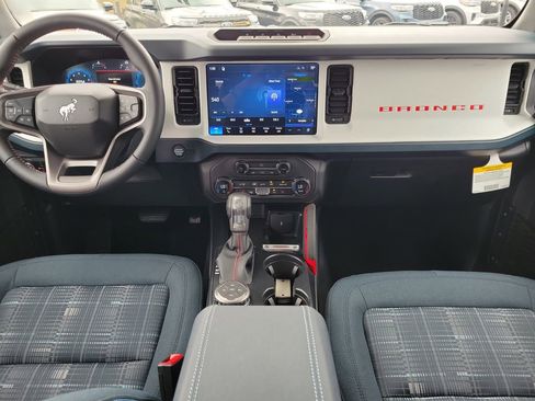 New 2026 Ford Bronco Heritage Edition image 11