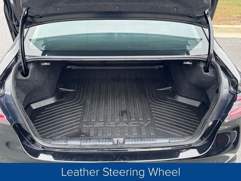 Used 2022 Subaru Legacy Premium image 7