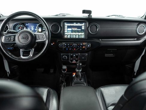 Used 2023 Jeep Wrangler Sahara w/ Cold Weather Group AWD/4WD image 8