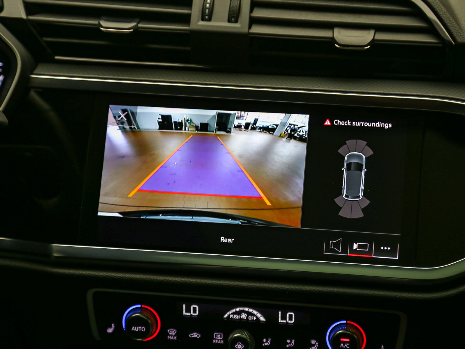 Certified 2023 Audi Q3 2.0T Premium w/ Convenience Package AWD/4WD image 15