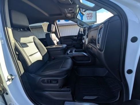 Used 2022 GMC Sierra 2500 SLT w/ SLT Convenience Package image 31