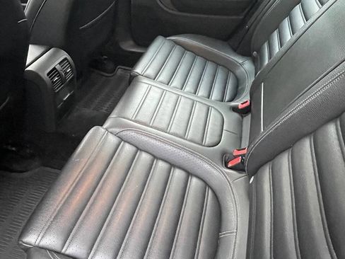 Used 2014 Volkswagen CC R-Line image 9