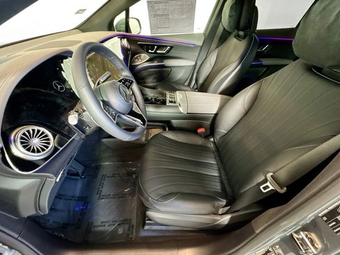 New 2026 Mercedes-Benz EQS 400 4MATIC SUV image 18