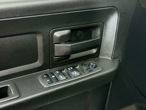 Used 2021 RAM 1500 Tradesman w/ Chrome Appearance Group AWD/4WD image 12