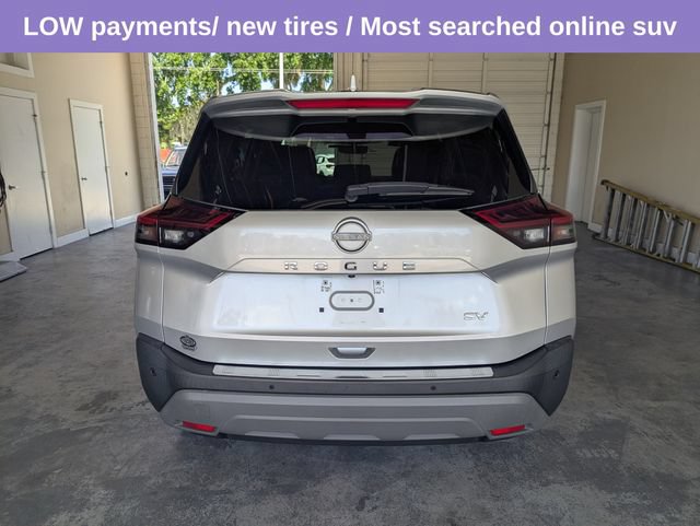 Used 2023 Nissan Rogue SV FWD image 5