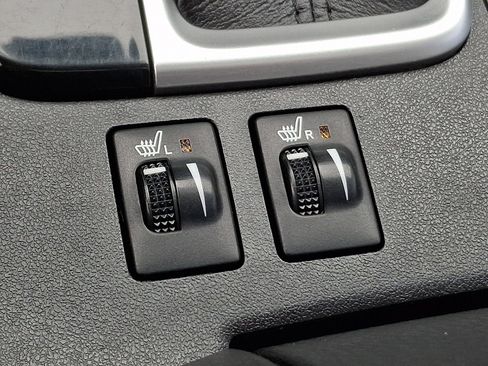 Used 2018 Toyota Highlander XLE w/ Protection Package #3 image 24