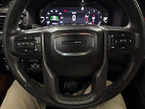 Used 2023 GMC Yukon XL Denali Ultimate AWD/4WD image 26