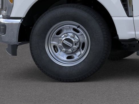 New 2026 Ford F250 XL RWD image 19