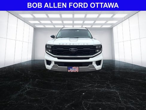 Used 2025 Ford Expedition Max Platinum w/ Driver's Package AWD/4WD image 8