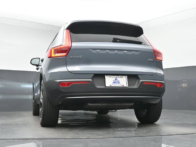 Used 2023 Volvo XC40 B5 Ultimate w/ Climate Package AWD/4WD image 15