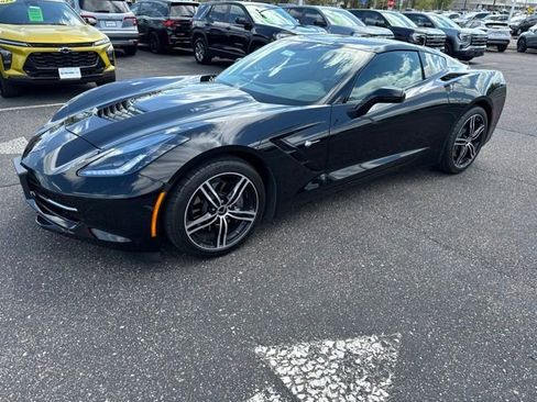 Used 2017 Chevrolet Corvette Stingray Coupe w/ 1LT RWD image 3