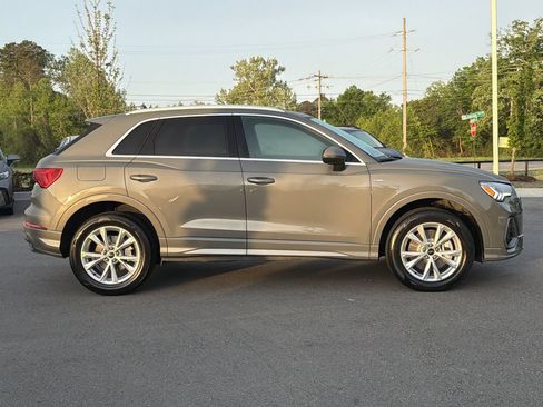 Used 2024 Audi Q3 2.0T Premium AWD/4WD image 2