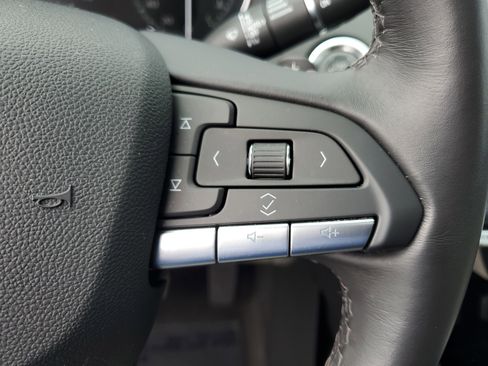 Used 2023 Cadillac XT4 Premium Luxury w/ Driver Assist Package image 25