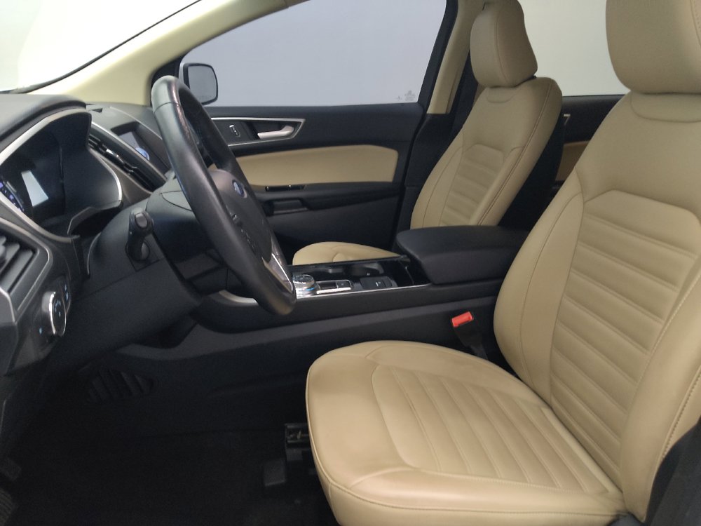 Used 2020 Ford Edge SEL w/ Convenience Package FWD image 17