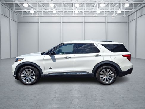 Used 2021 Ford Explorer King Ranch w/ Premium Technology Package AWD/4WD image 6