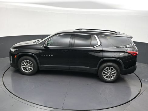 Used 2023 Chevrolet Traverse LT FWD image 15