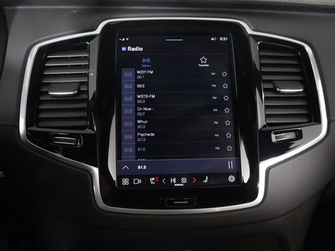 Used 2024 Volvo XC90 B6 Ultimate w/ Protection Package Premier image 52