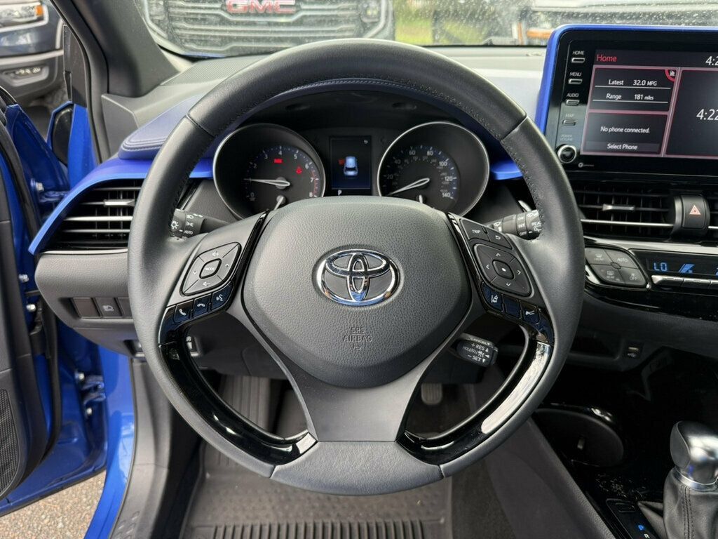 Used 2021 Toyota C-HR XLE FWD image 5