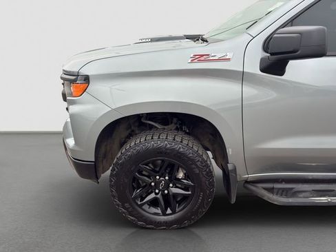 Used 2025 Chevrolet Silverado 1500 Custom Trail Boss AWD/4WD image 10