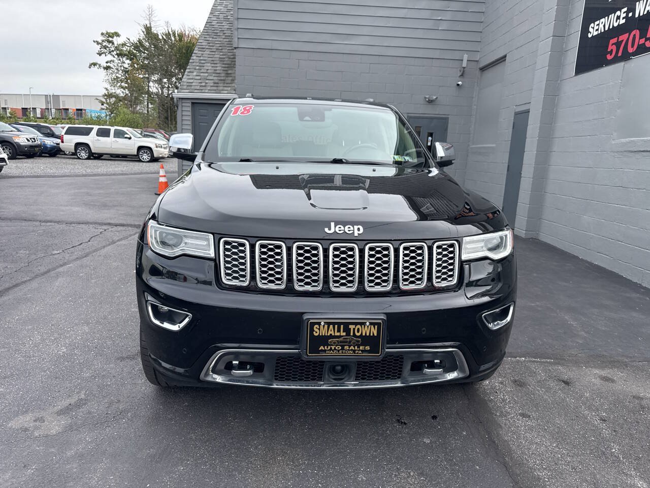 Used 2018 Jeep Grand Cherokee Overland AWD/4WD image 2