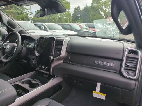 New 2026 RAM 1500 Big Horn AWD/4WD image 17