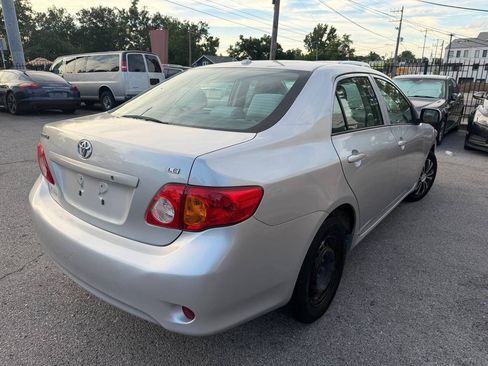 Used 2010 Toyota Corolla LE FWD image 6