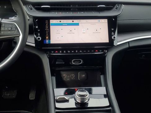 New 2026 Jeep Grand Cherokee Limited w/ Limited Altitude Package image 17