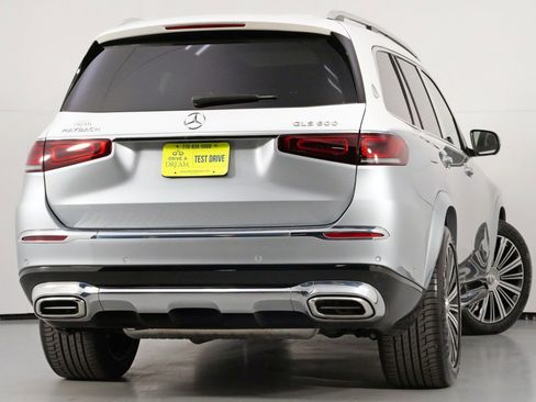 Used 2023 Mercedes-Benz Maybach GLS 600 4MATIC image 5