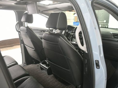 Used 2024 Honda Odyssey Elite image 36