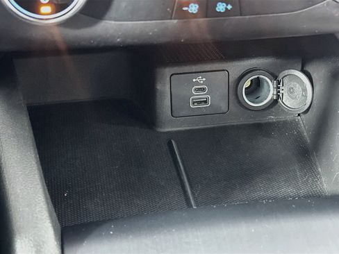 Used 2025 Ford Escape ST-Line FWD image 26