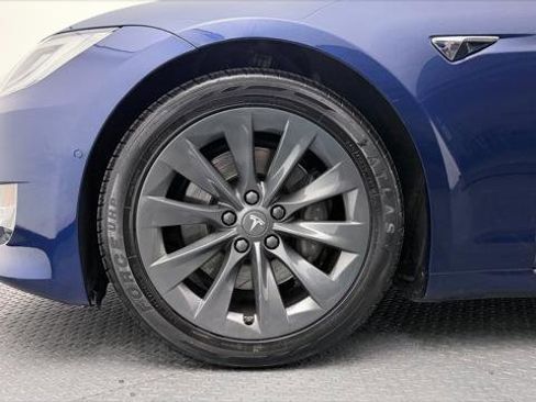 Used 2018 Tesla Model S 75D AWD/4WD image 31