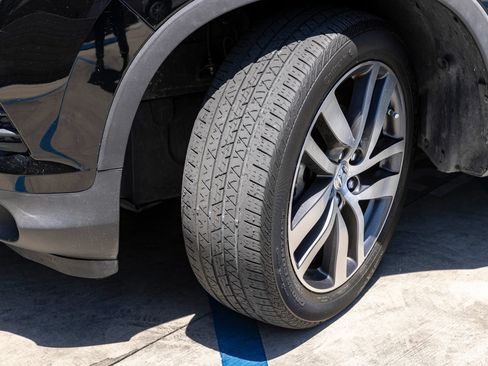 Used 2017 Honda Pilot Touring image 42
