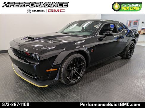 Used 2023 Dodge Challenger R/T Scat Pack image 1