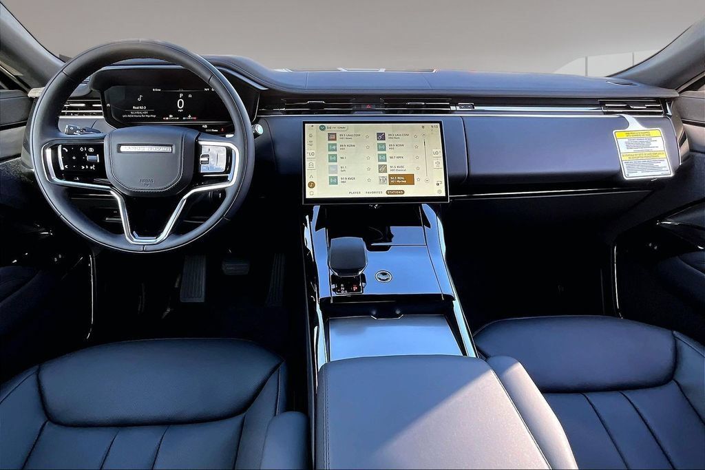 New 2027 Land Rover Range Rover Sport SE AWD/4WD image 5