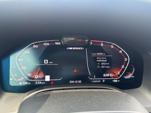 Used 2022 BMW M850i xDrive Convertible AWD/4WD image 18