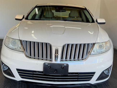 Used 2009 Lincoln MKS AWD image 3